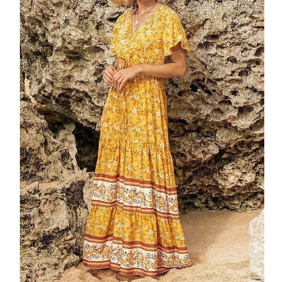 🌼 YELLOW BOHO FLORAL MAXI DRESS! - Picture 2 of 10